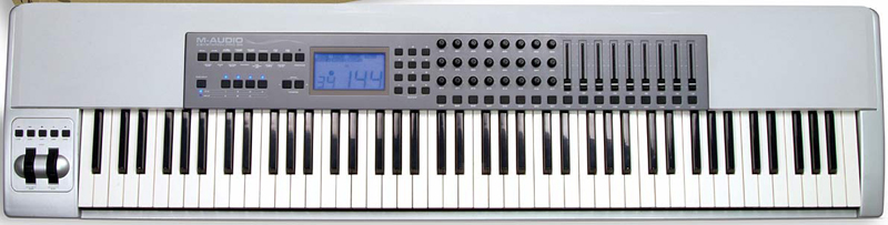 Фото MIDI-клавиатура M-Audio Keystation Pro 88 USB