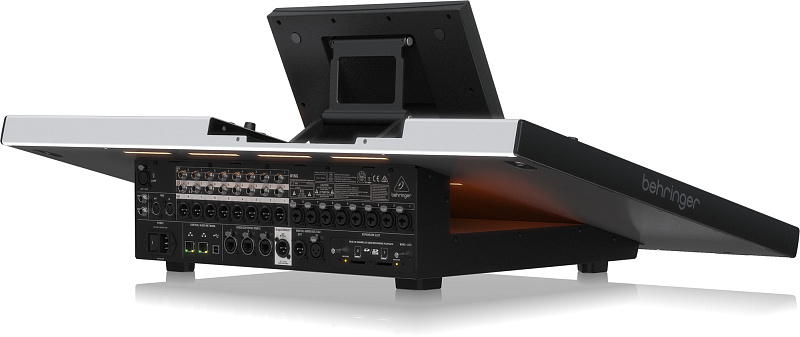 Фото Цифровой микшерный пульт Behringer Wing