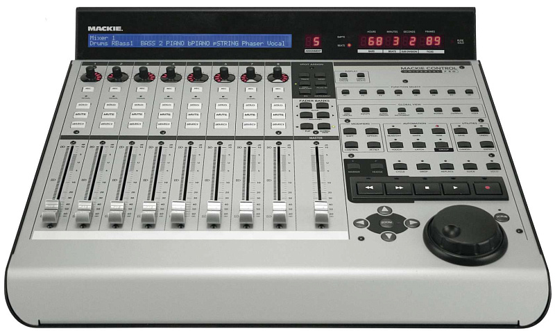 Фото MACKIE MCU PRO Control Universal PRO Автоматизированная контрольная панель с USB-портом